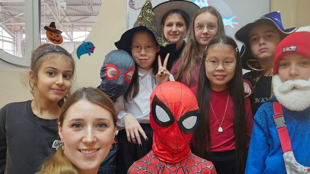 photo_5247044598314956525_y